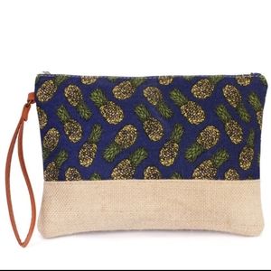 Pineapple wristlet bag 🍍